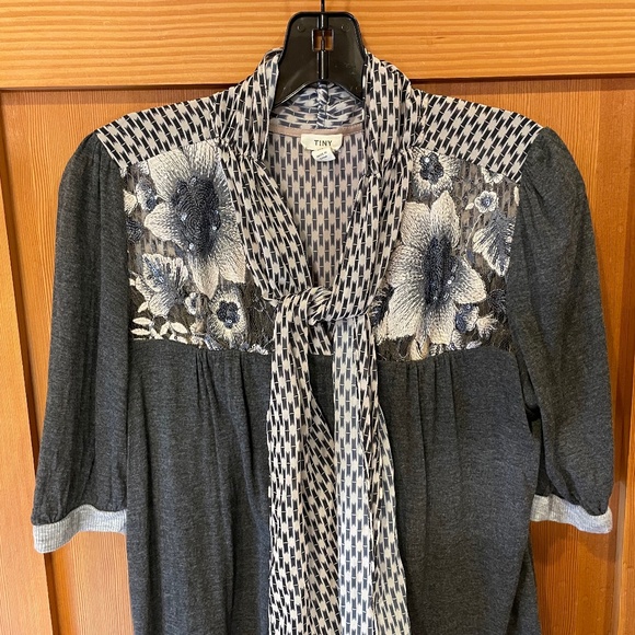 Anthropologie Tops - Tie neck blouse